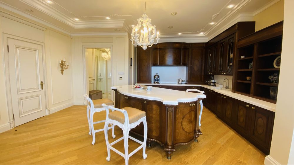 Оренда Даймонда Грушевського 9а Лаврська Мазепи Грушевського