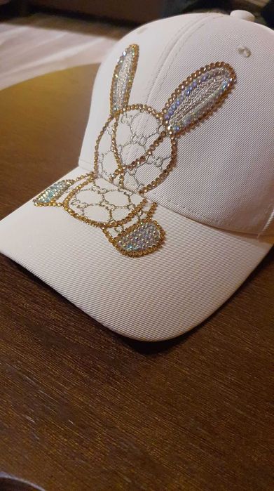 Śliczna czapeczka biżuteryjna Écru