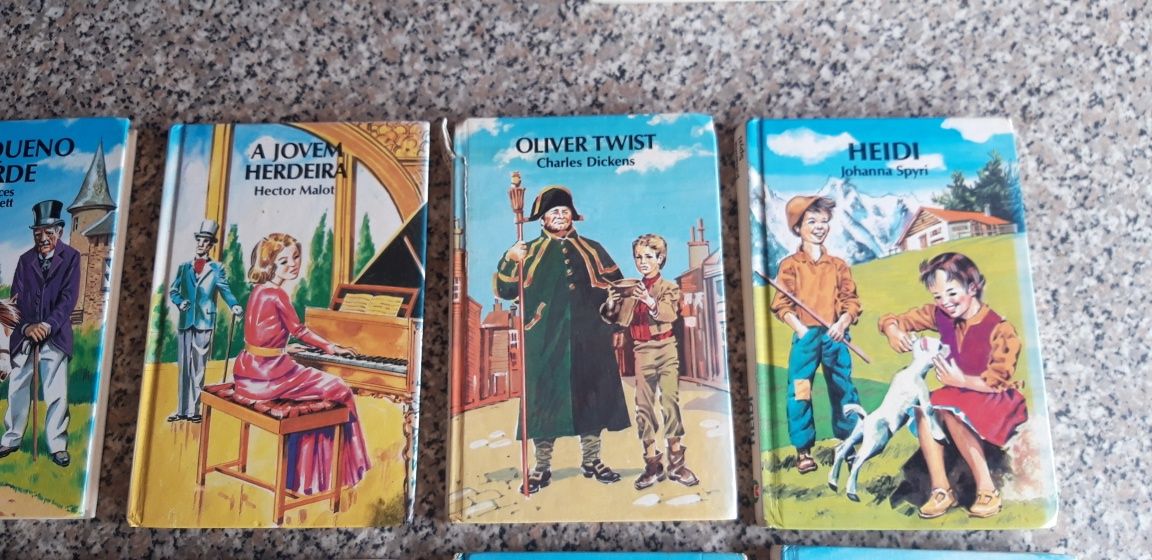 Conjunto de 9 Livros Infantis Antigos Círculo de Leitores