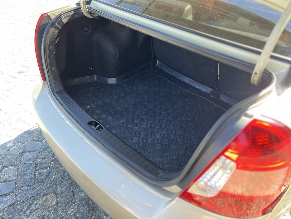 Продам Hyundai Accent 1.5 crdi