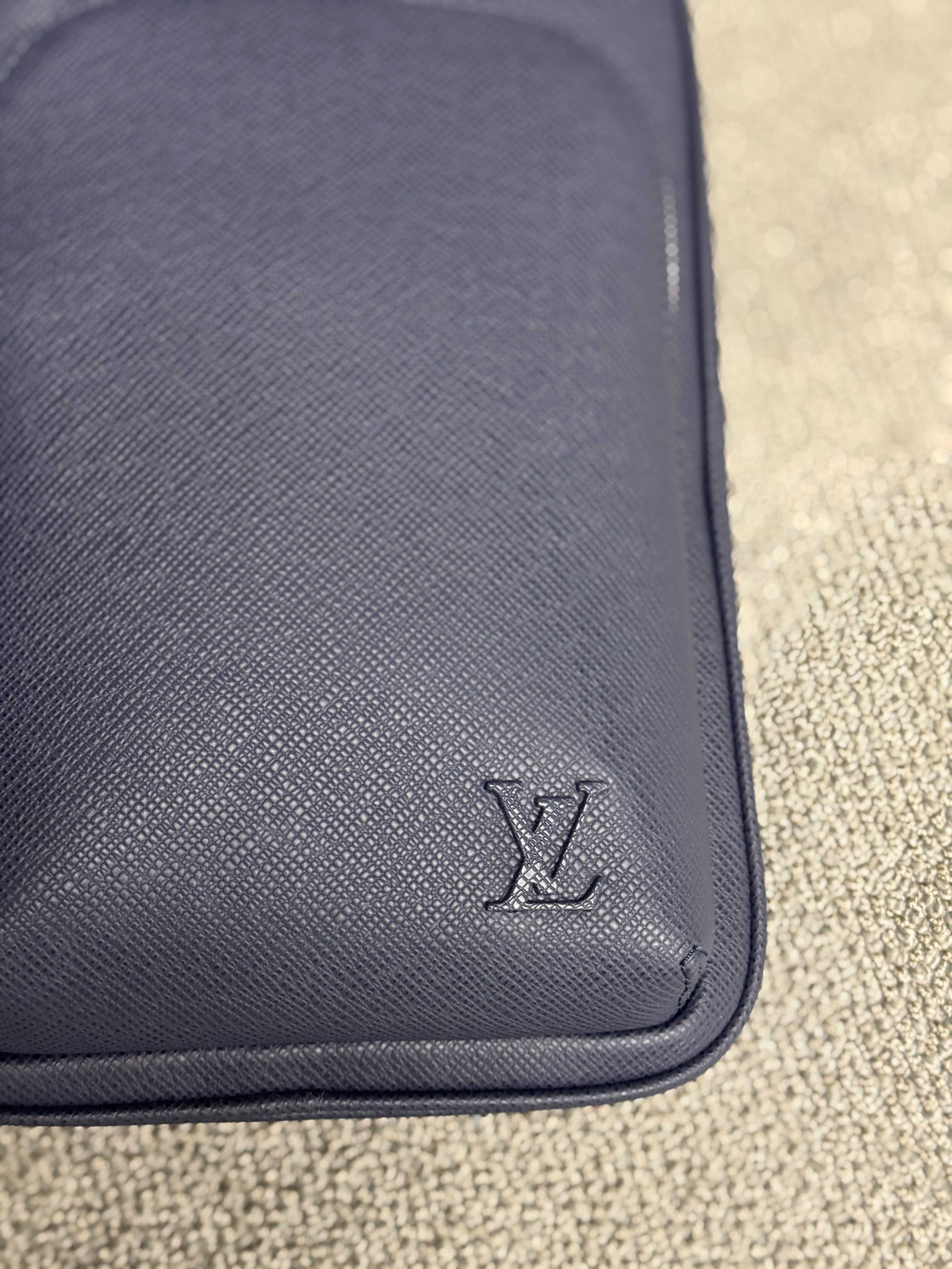 Сумочка Louis Vuitton в идеальное состояние, оригинал