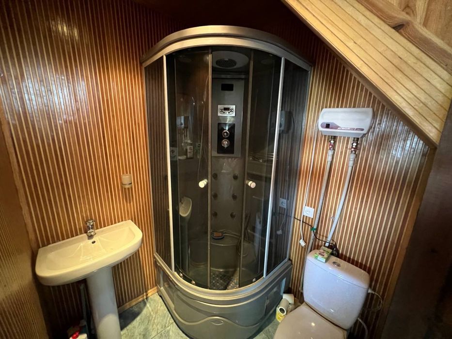 Продам дом с баней и  пирсом в с.Разумовка