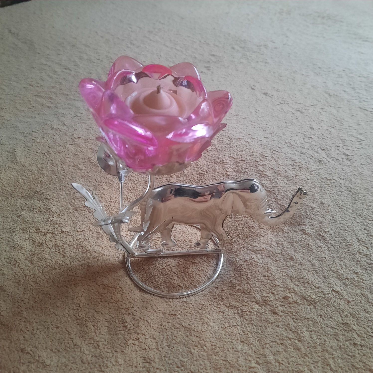 Новий підсвічник металічний зі скляною трояндою