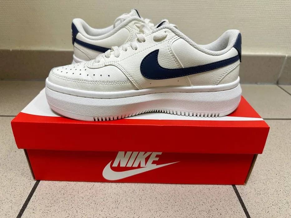 Продам кроссівкі Nike Court Vision Alta (39)