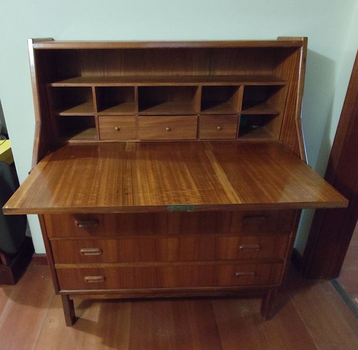 Escrivaninha madeira