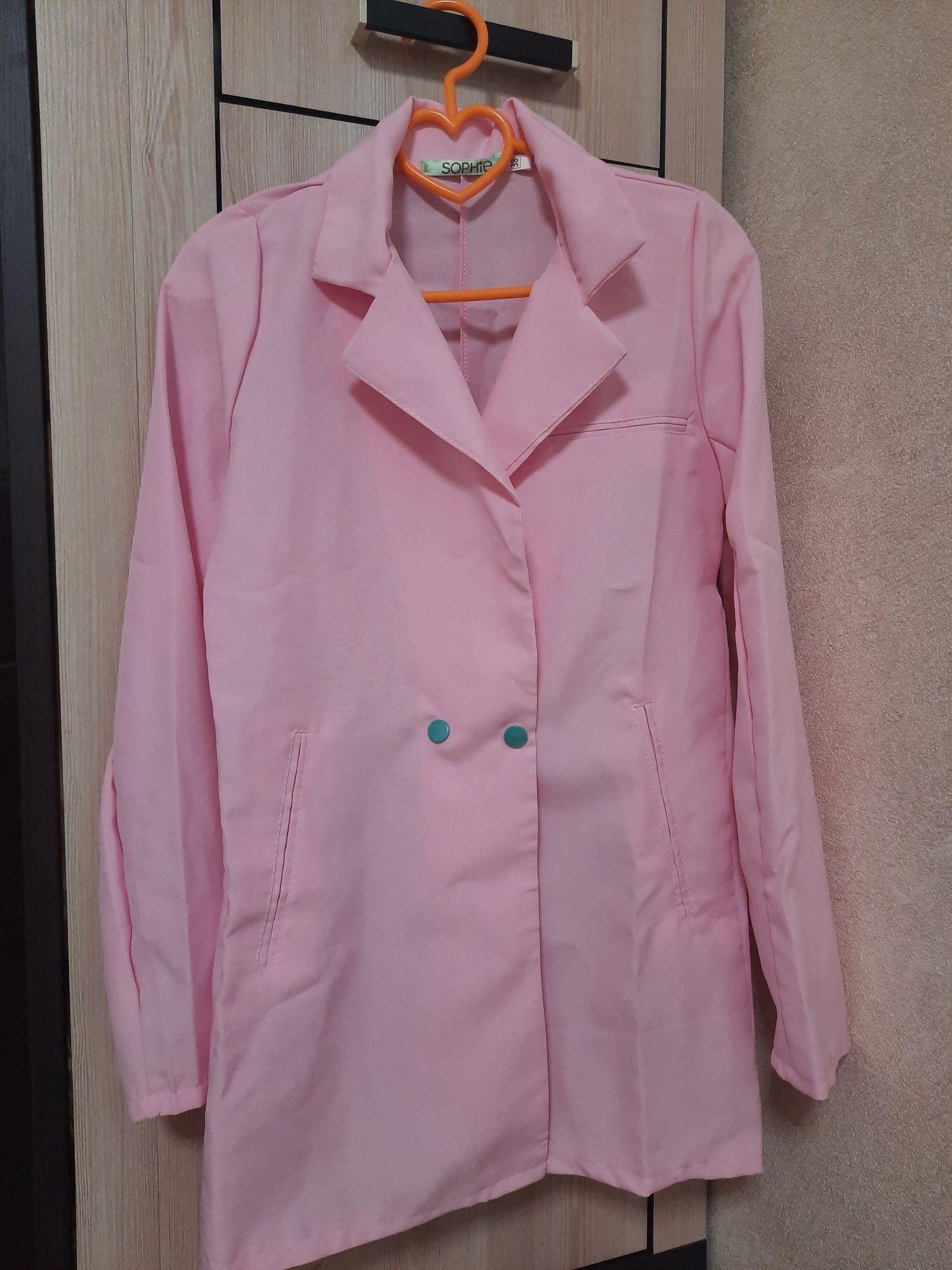 Женский пиджак жакет розовый