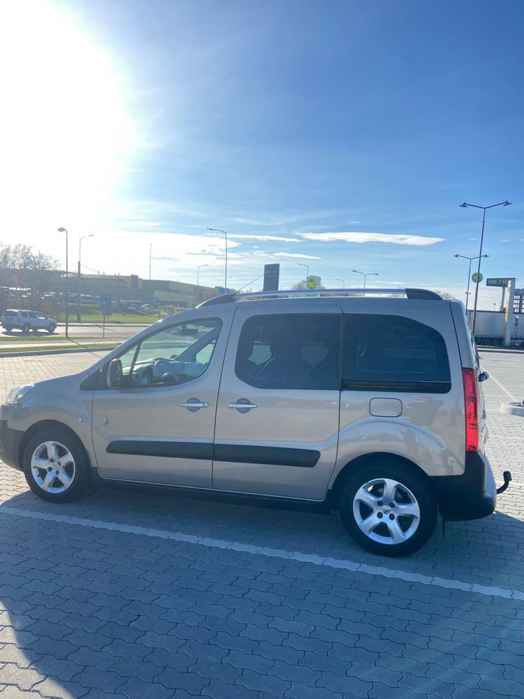 Peugeot partner tepee офіційне авто