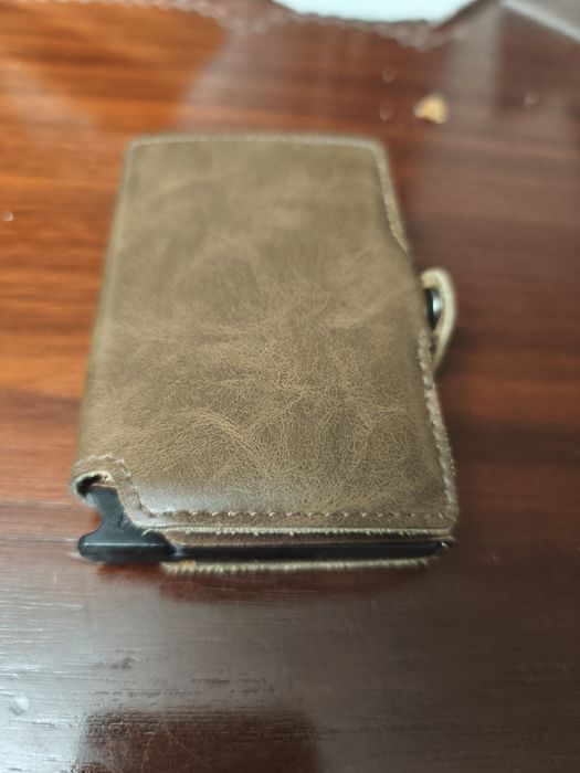 Carteiras porta cartões individual e dupla