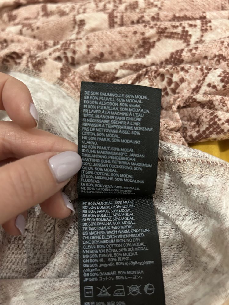 H&M Dżersejowa sukienka XS/S wzór wąż