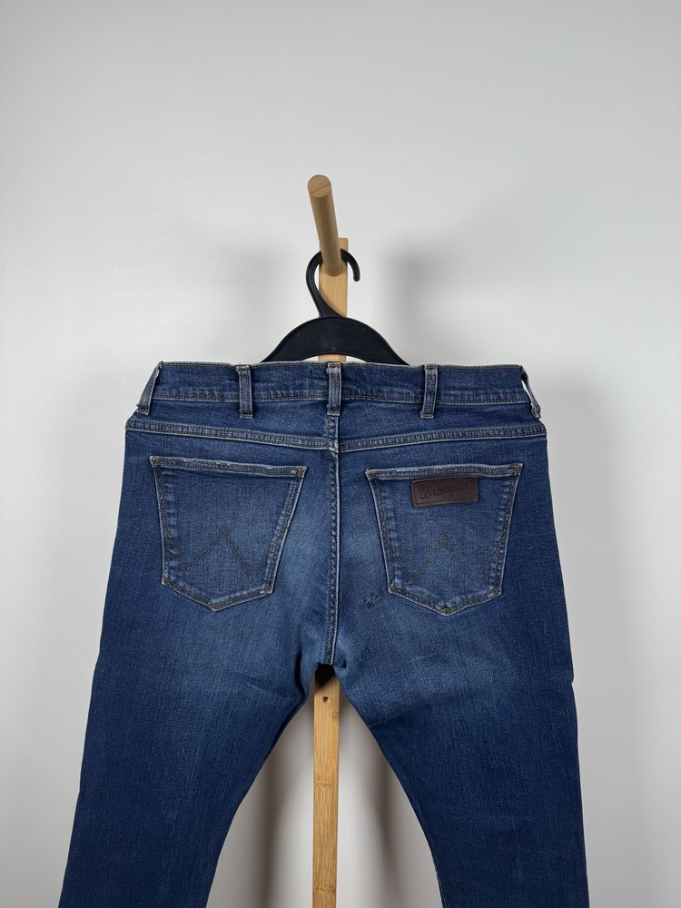 Wrangler Larston dżinsy jeansy spodnie jeansowe W31 L34