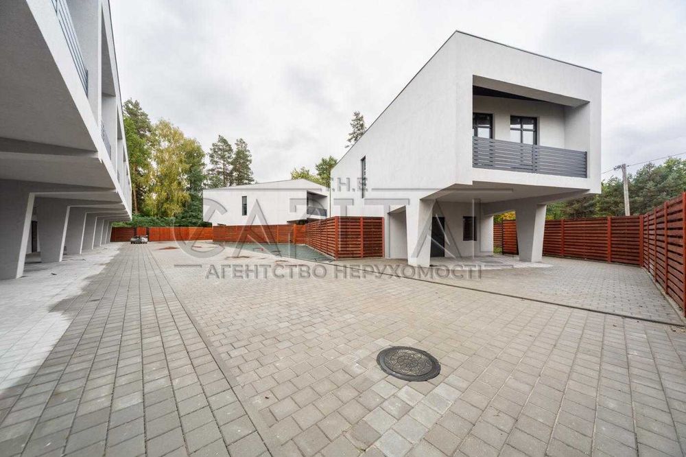 Продаж будинку, КМ "Співоче озеро", Бобриця