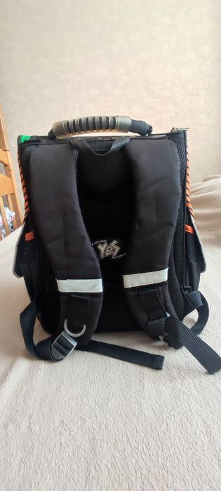 Продам  рюкзак для мальчика