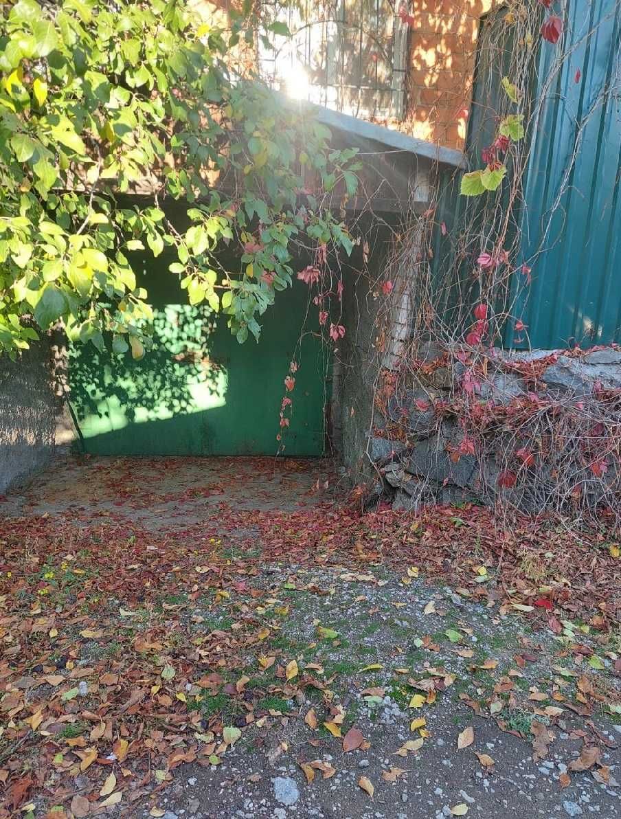 Продається будинок-дача біля ріки Самара ( можна жити взимку )