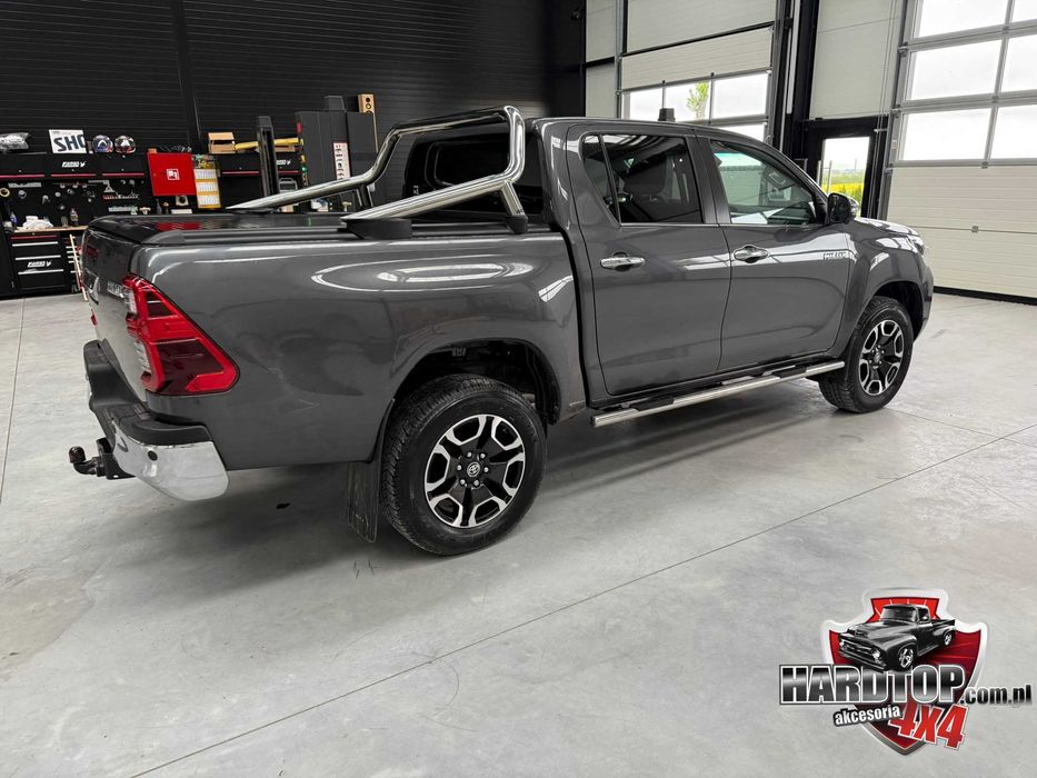 Orurowanie Boczne PROGI Stopnie do wsiadania Toyota Hilux