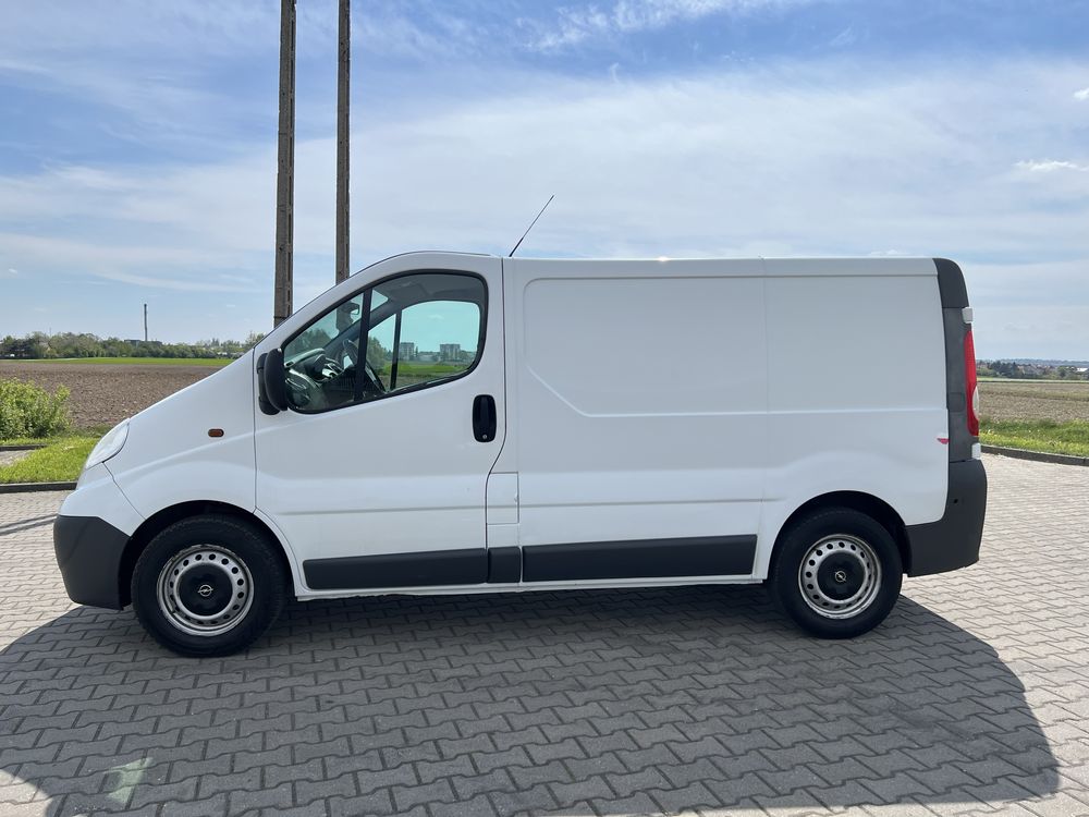 Opel Vivaro A 2012r 2.0 90 km