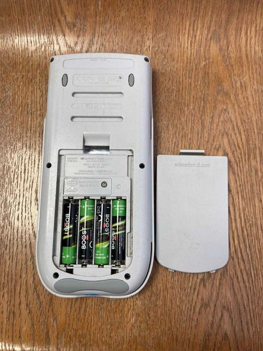 Calculadora gráfica TI-84 Plus silver edition