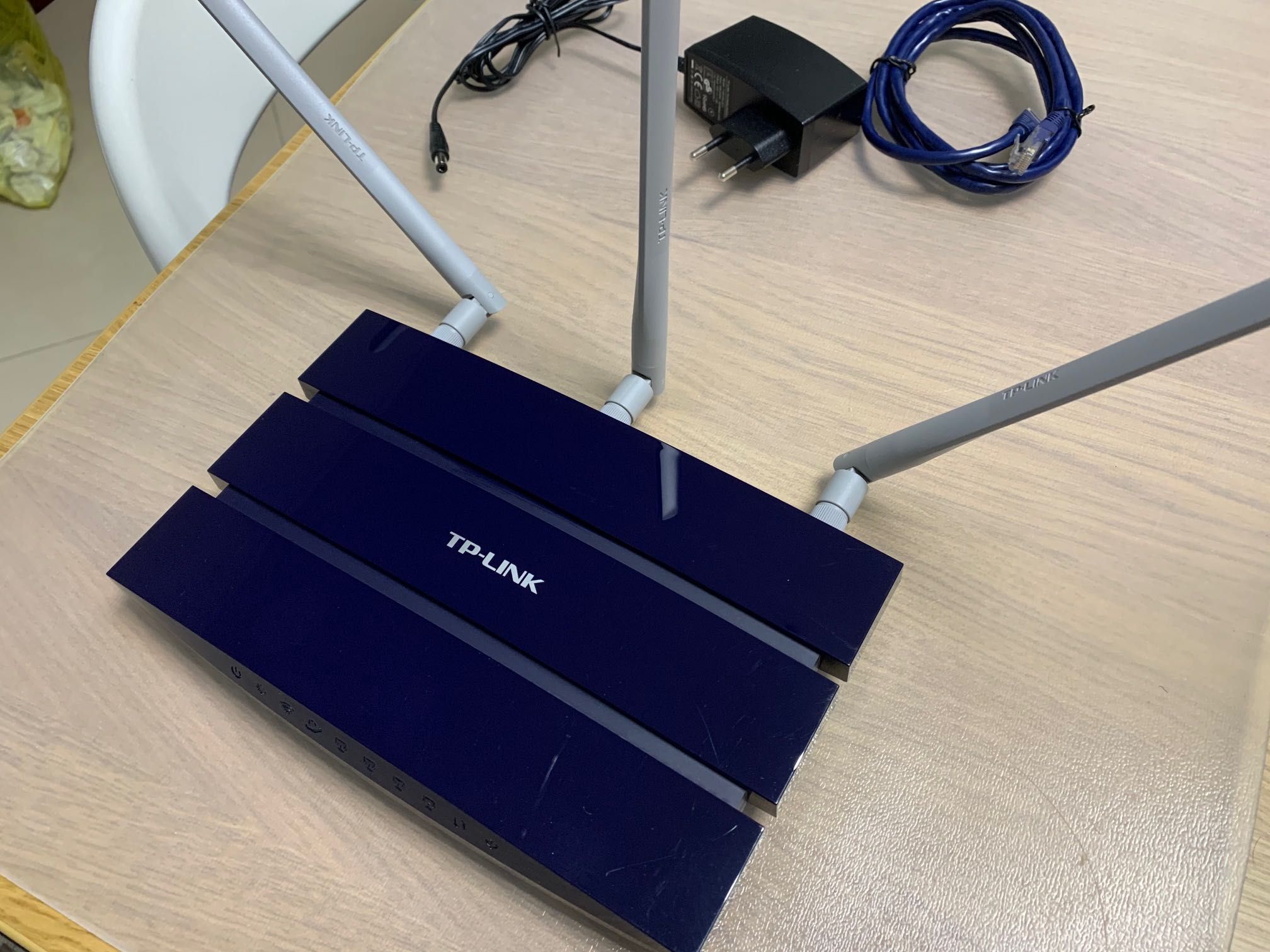 300 Mbps wireless N Gigabit Router TP-Link