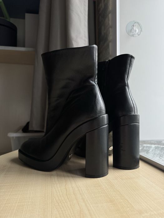 Жіночі шкіряні ботильони Zara 39 Кожаные ботинки