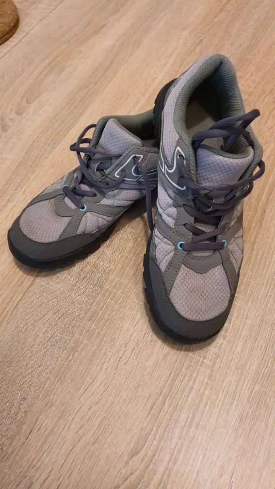 Buty z decathlona Quechua rozmiar 41 unisex