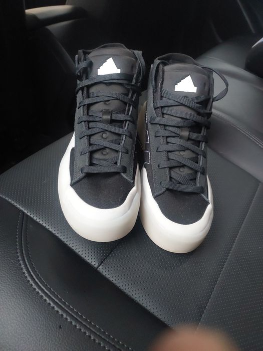 Кросівки Adidas НОВІ снікерcи осінні znsored 42 розмір 26.5 устілка