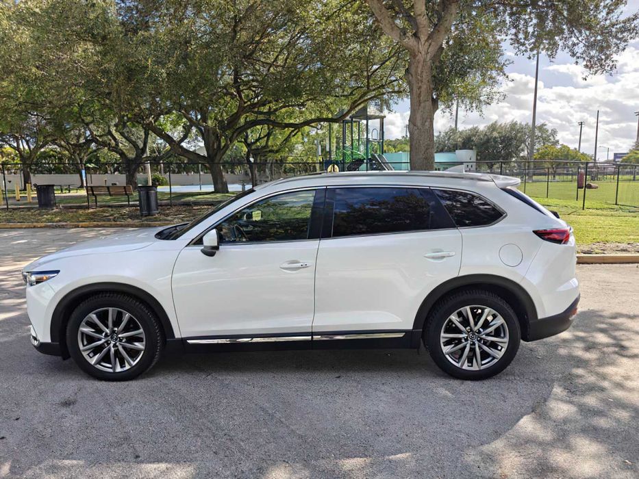 Mazda CX-9 Signature      2017