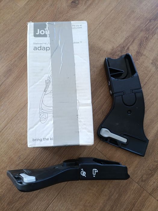 Adaptery do wózków Joie by wpiąć fotelik samochodowy