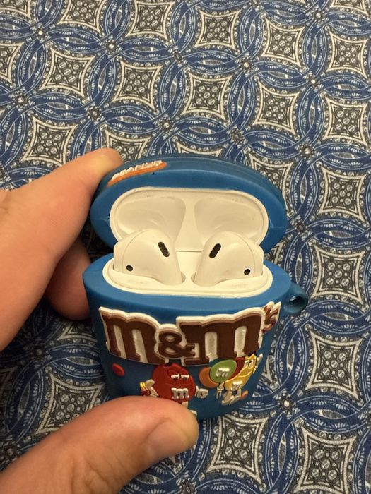 AirPods 2 (2019) б/у