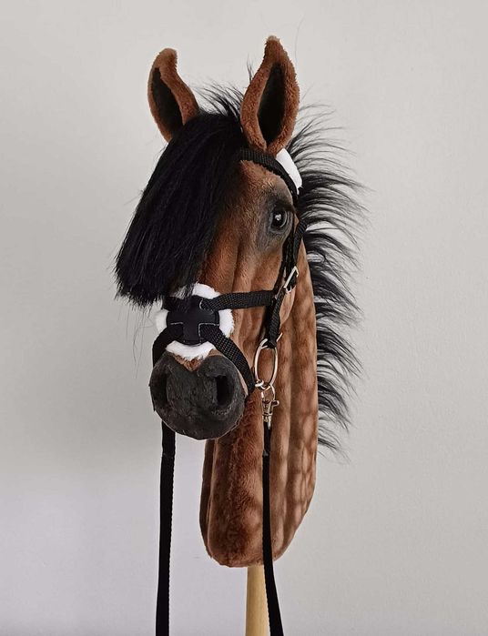 Realistyczny Konik Hobby Horse A3 + ogłowie gniady realistyk
