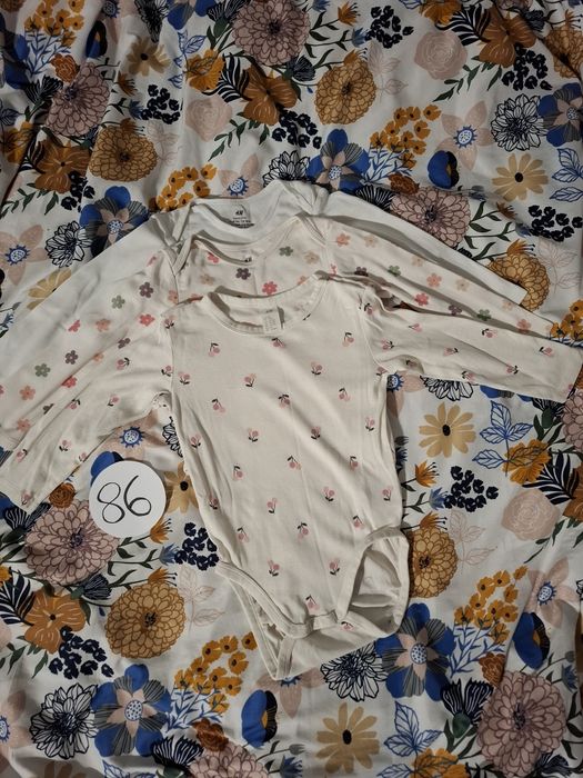 3 pak body dla dziewczynki h&m 86 kwiatuszki i zwykłe białe