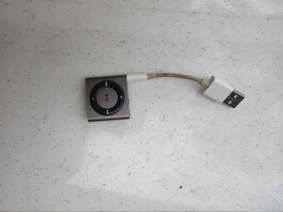 MP3-плеєр Apple iPod Shuffle п'ятого покоління