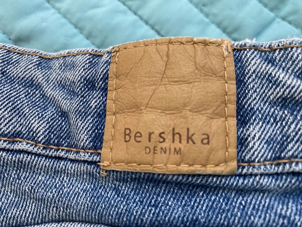 Spodenki jeansowe Bershka rozm. 36