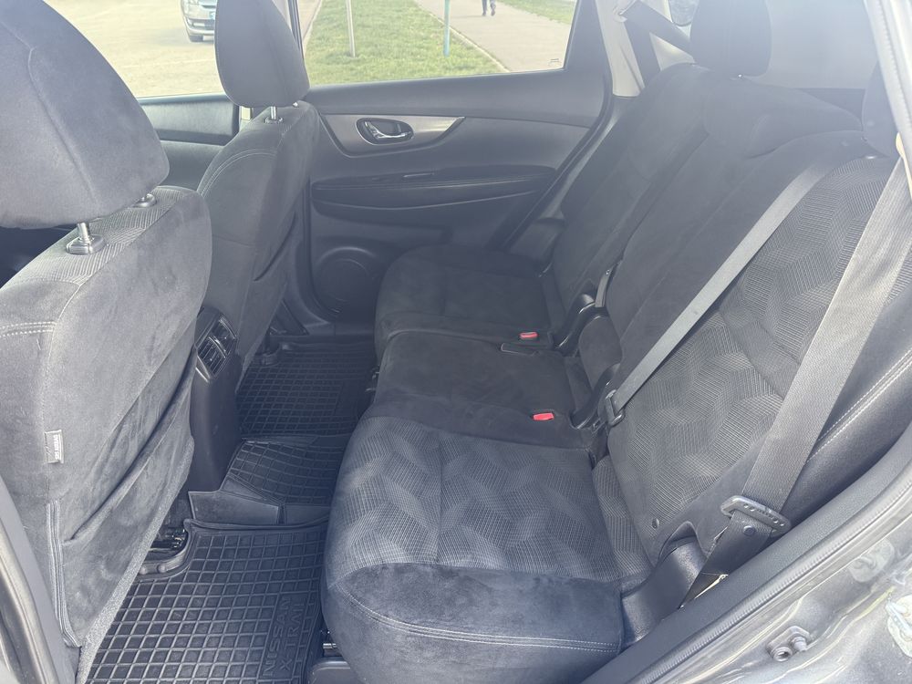 Ніссан Рог Nissan Rogue