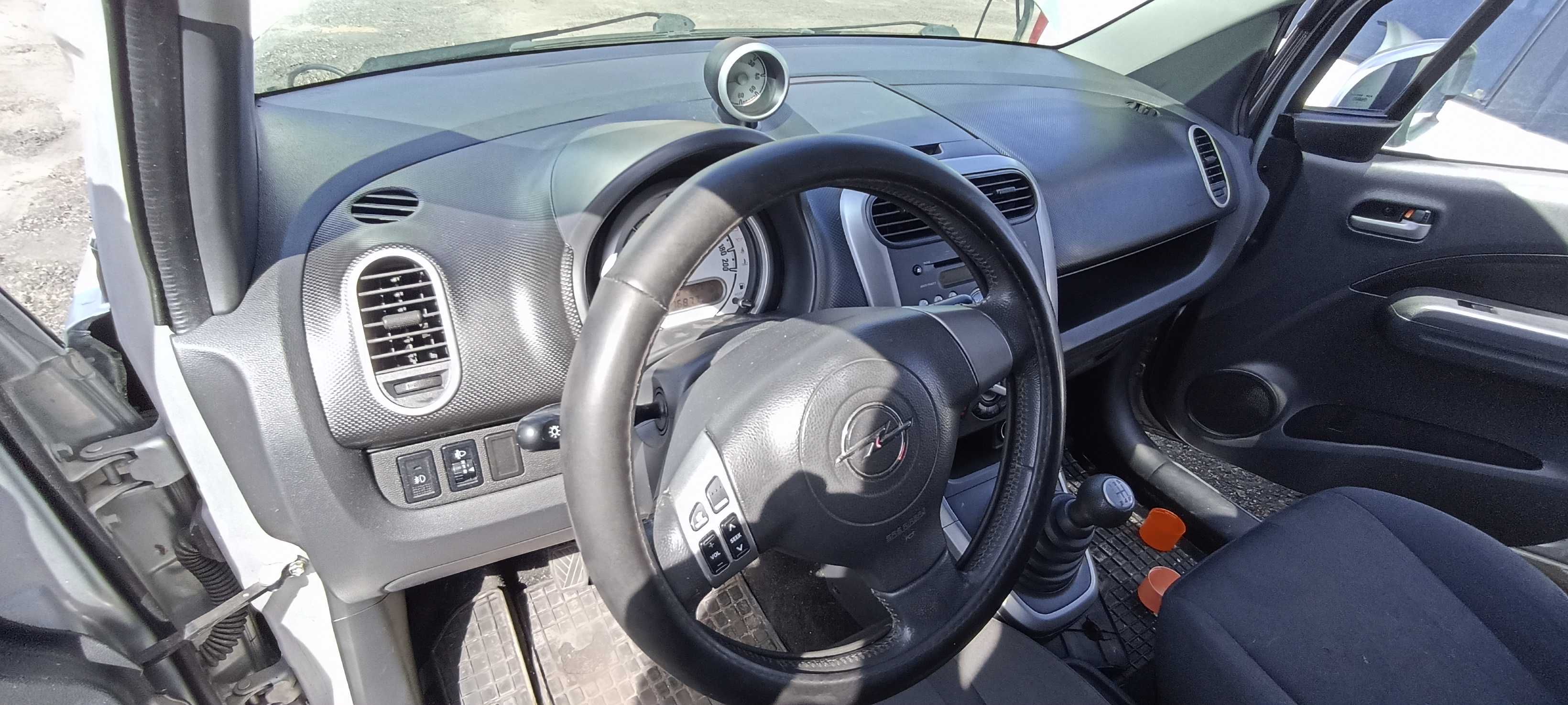 maska klapa silnika opel agila b 1.3  lak zccb