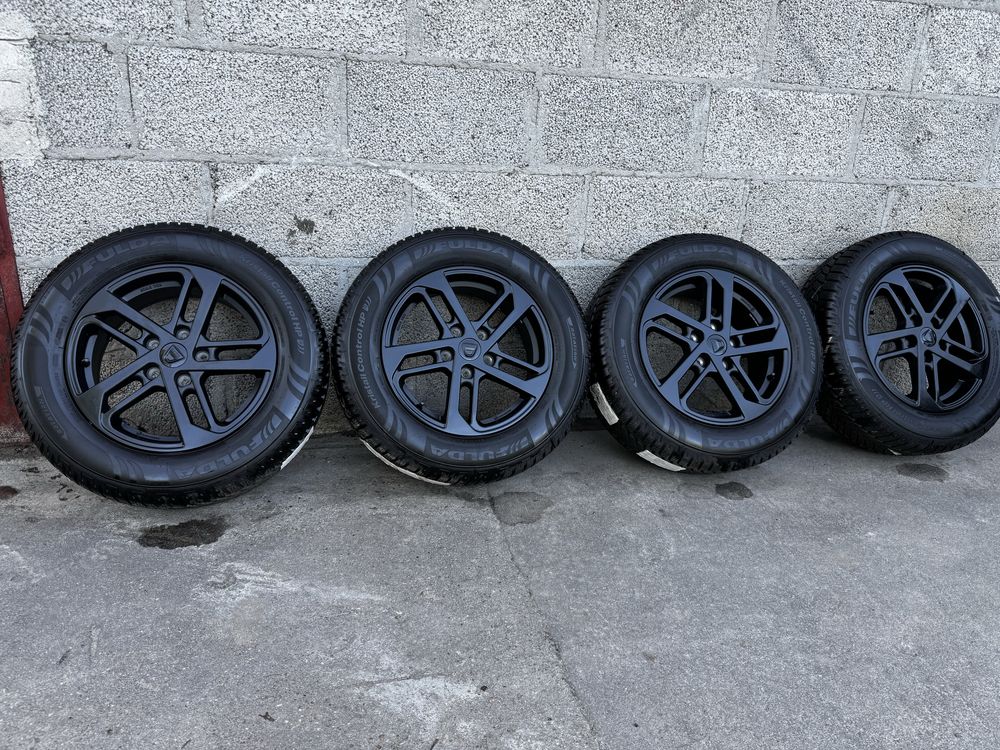 Oryginalne Koła Zimowe R16 5x114.3 Dacia Duster Opony 215/65/16