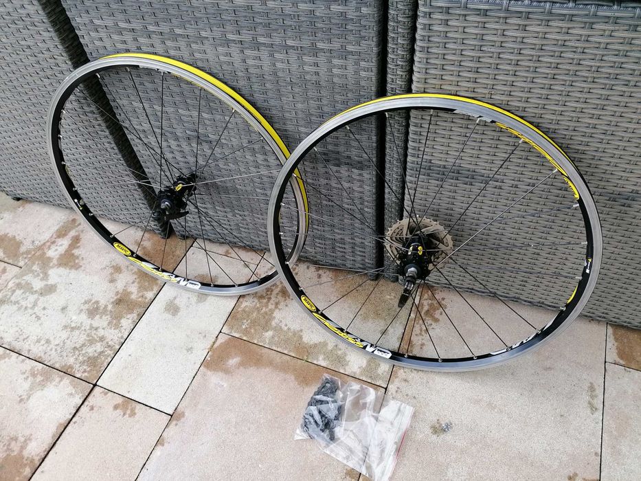 koła do roweru CROSS LAND 26 jak nowe MAVIC TARCZE