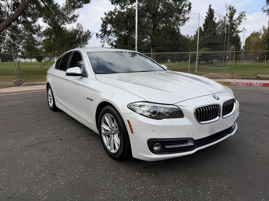 BMW 5 Series      2016