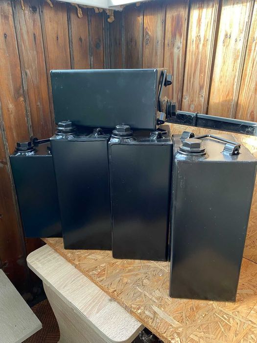 Продаю баки для палива