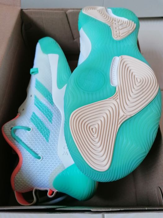 Adidas Harden  tam37,5