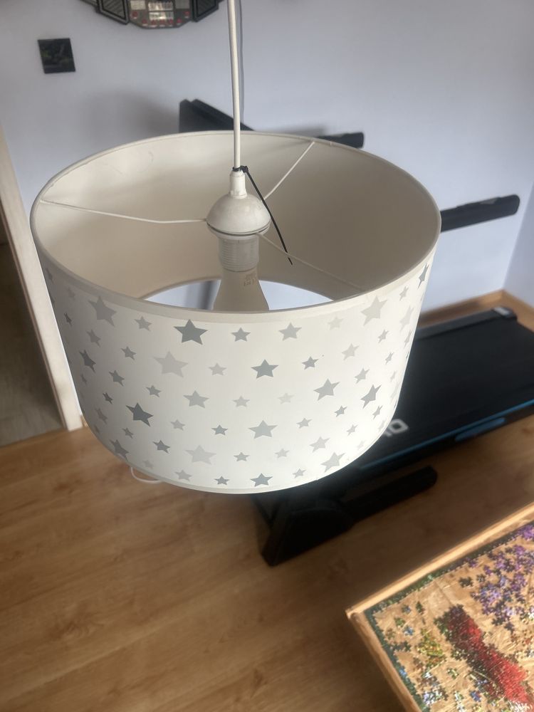 Lampa wisząca, okrągła , klosz biały w gwiazdki