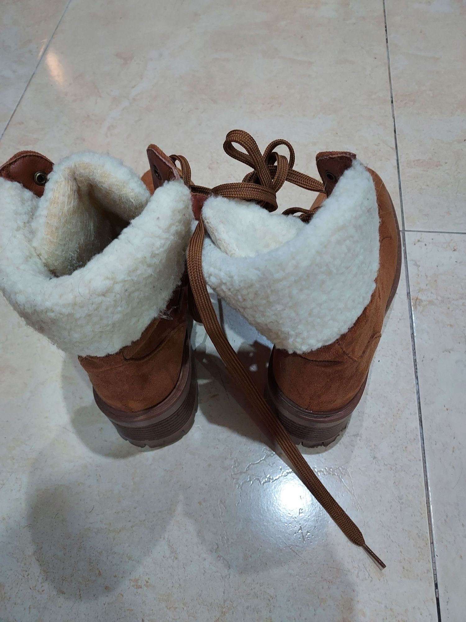 Vendo botas como novas