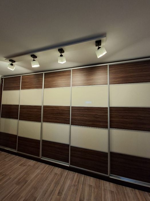 Drzwi przesuwne 2,35 x 4,5 m