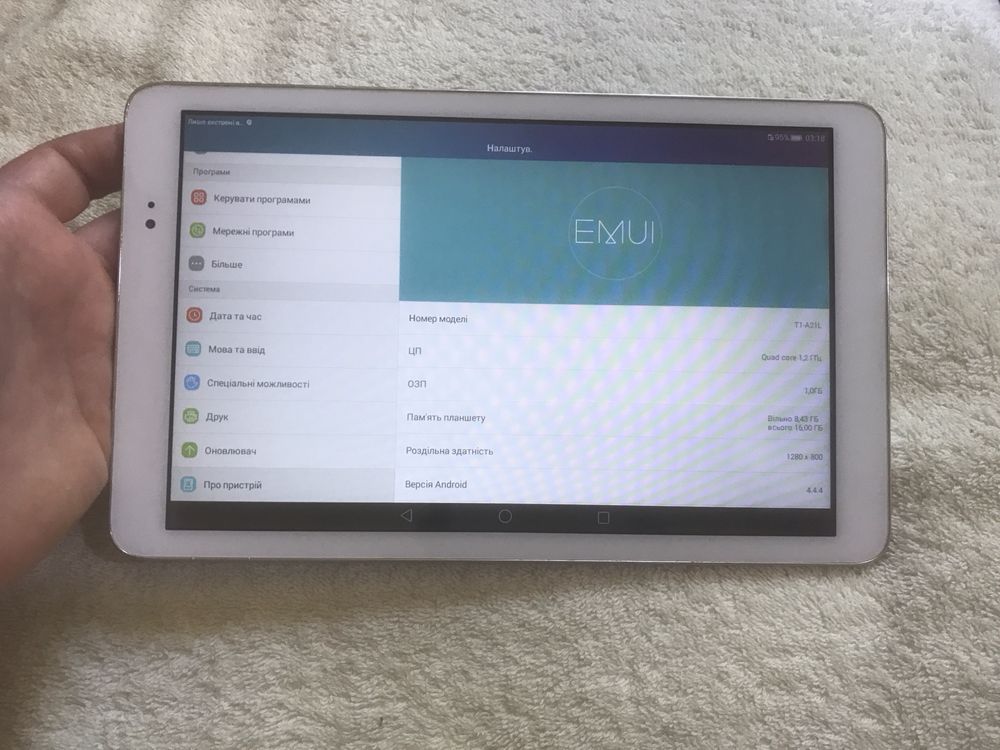 Звонящий планшет Huawei MediaPad T1. 16 GB. 10 дюймов