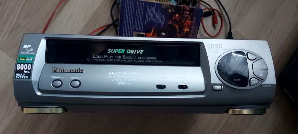 Відеомагнітофон Panasonic