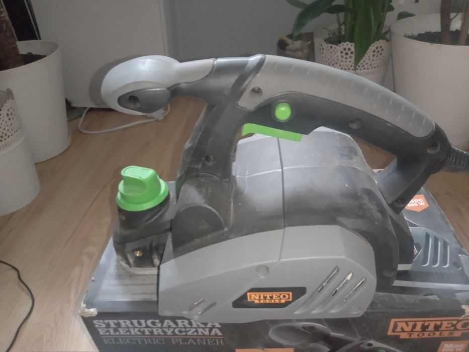 Strugarka elektryczna Niteo Tools