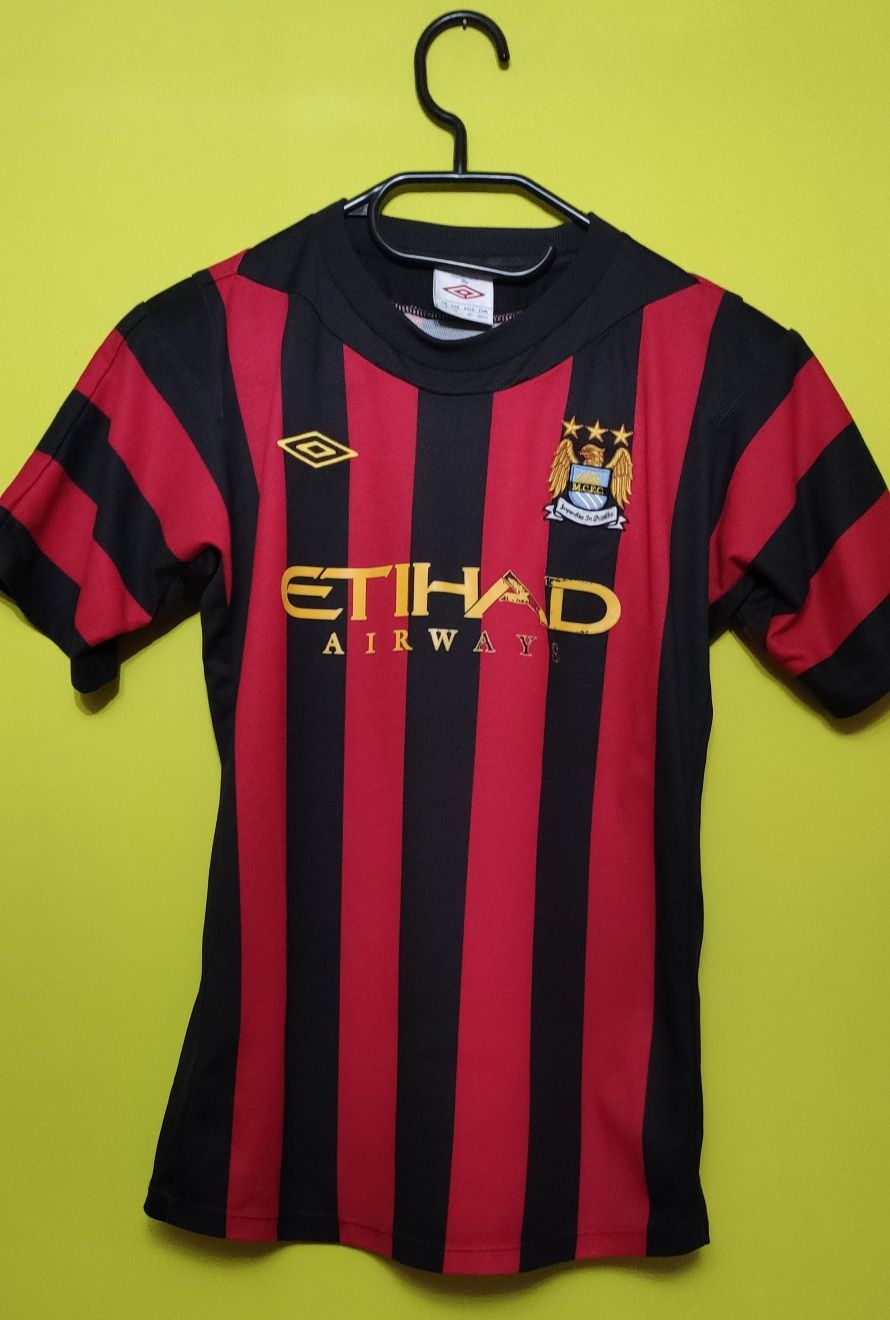 Koszulka t-shirt vintage umbro piłkarski zespołu Manchester city  orze