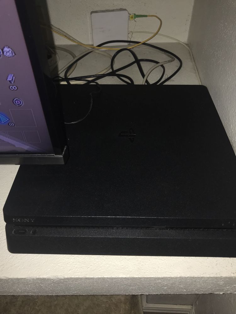 Ps4 500 GB + Jogos + 2 Comandos