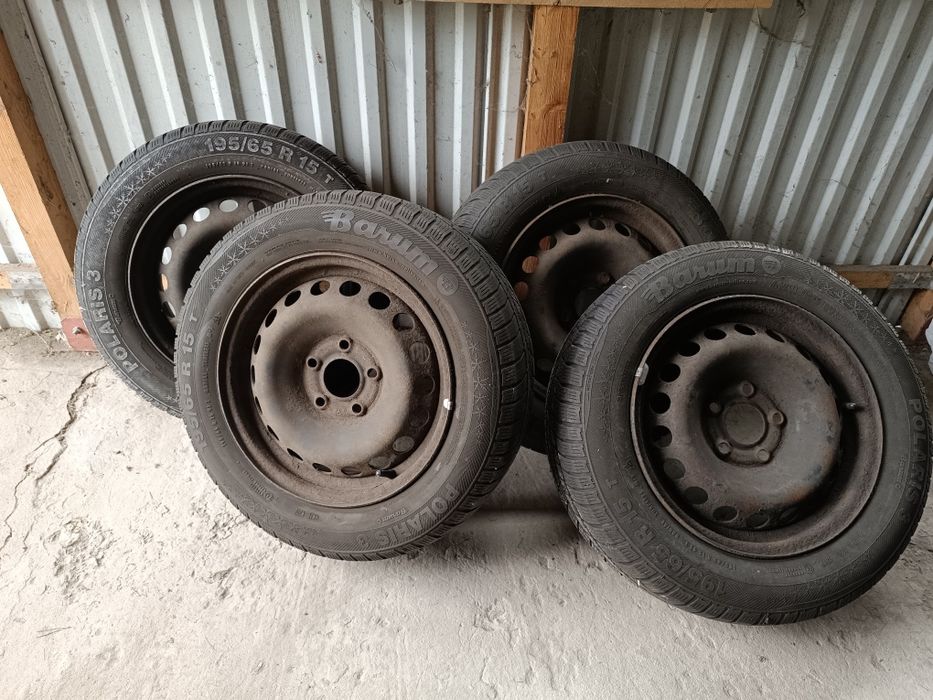 Koła zimowe/ felgi stalowe, 15'  5x114.3 opony 195/65 r15
