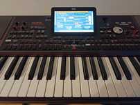 Keyboard Korg PA 1000 !