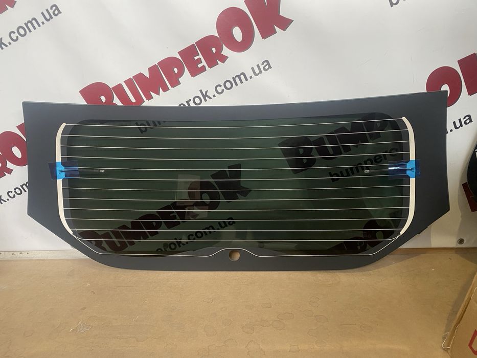 Заднее стекло Renault Duster (Рено Дастер)