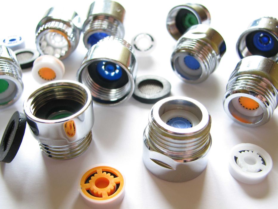 Оригинальные насадки на кран (аэраторы), душ и WC. Гарантия экономии!